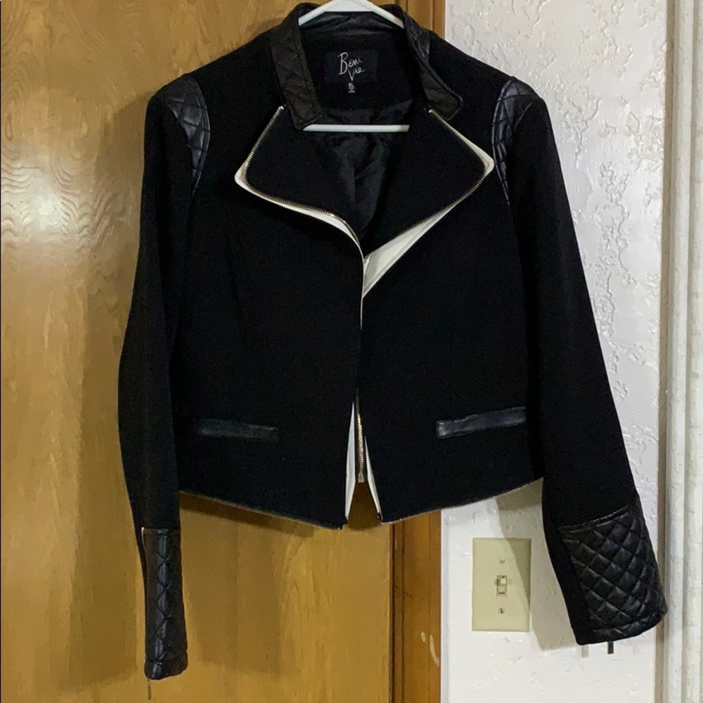 Black jacket - Picture 7 of 8